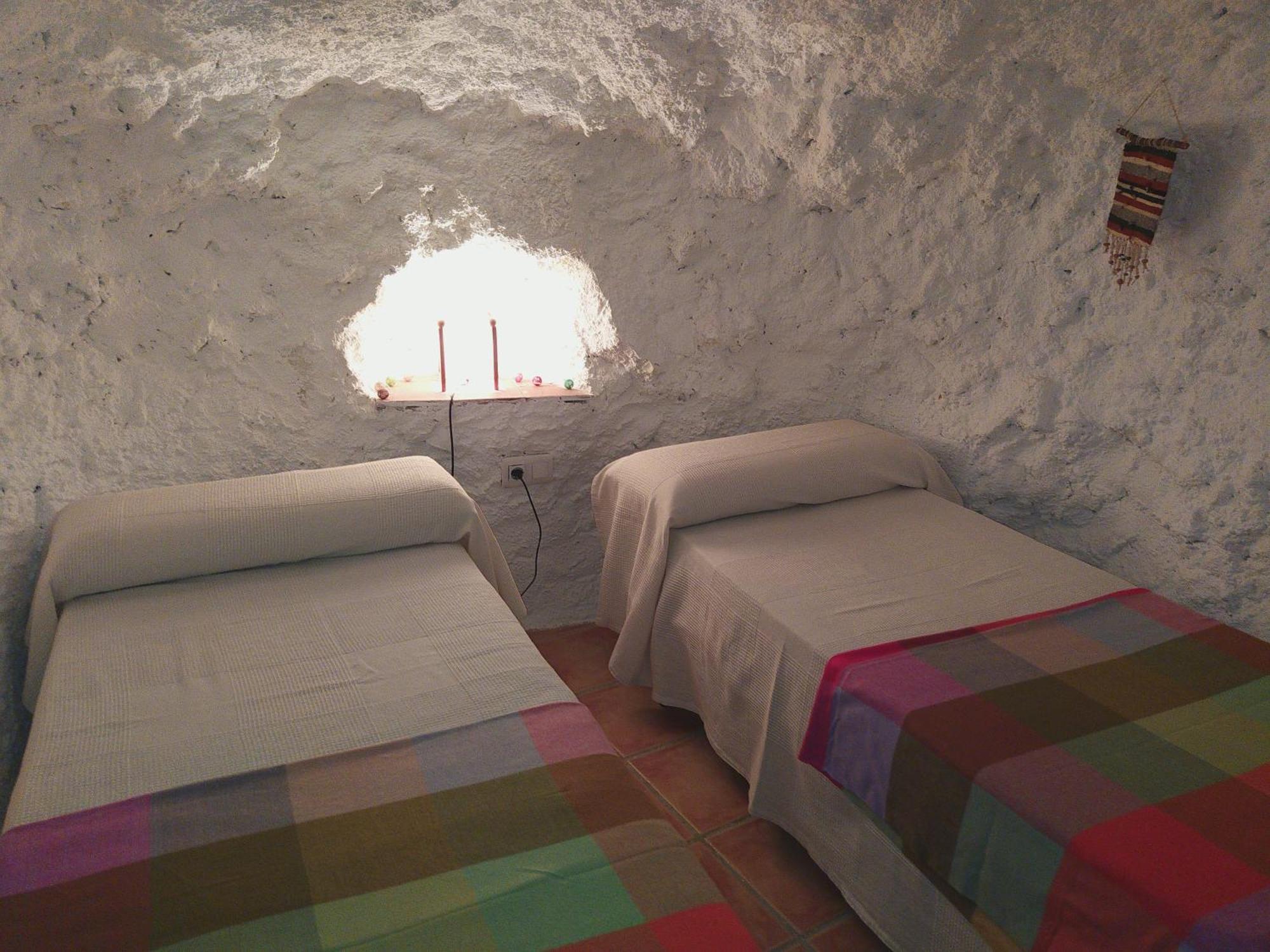 Cueva El Parral Guest House Pegalajar Ngoại thất bức ảnh